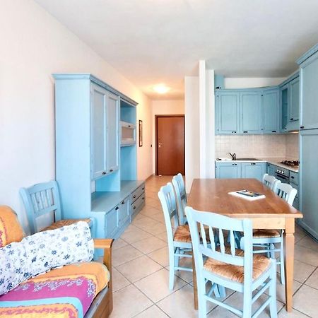 Isa-Apartments 4 Beds In Residence With Swimming-Pool In San Vincenzo, Just 600 Meters From The Sea Exterior foto