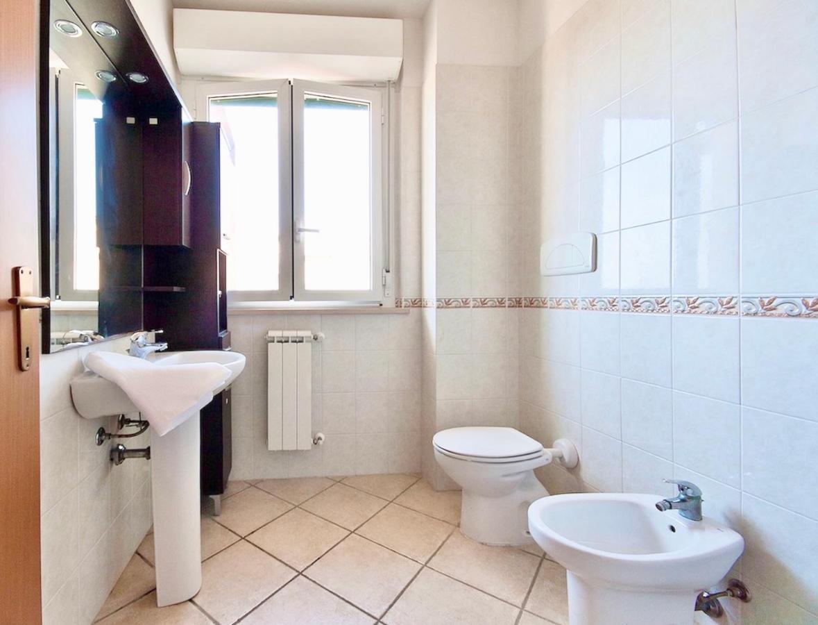 Isa-Apartments 4 Beds In Residence With Swimming-Pool In San Vincenzo, Just 600 Meters From The Sea Exterior foto
